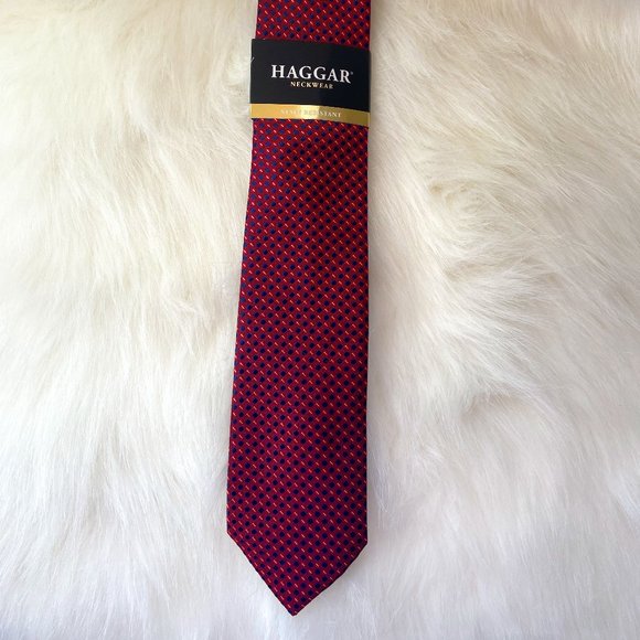 Red Necktie - Picture 1 of 2